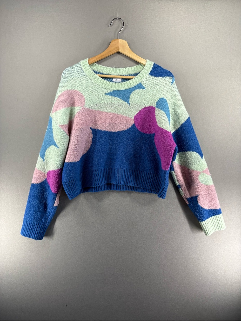 Cotton On Curve Flover Graphic Cropped Crew Neck Sweater Sz Large Multicolor